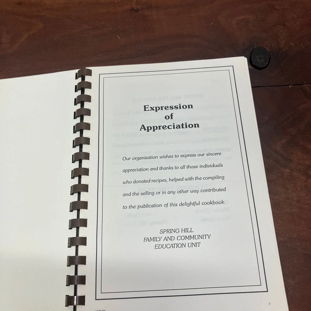 Home Cookin Spring Hill 1993 Cookbook Family Community Education Spiral Bound